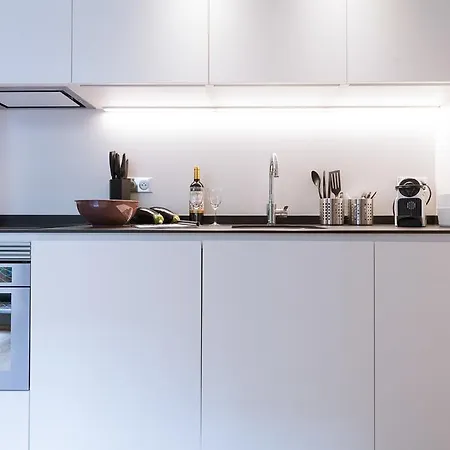 T2 Bis Luxe Hyper Centre Piscine Oda ve Kahvaltı