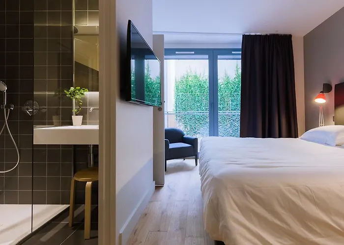 Oda ve Kahvaltı T2 Bis Luxe Hyper Centre Piscine 4*