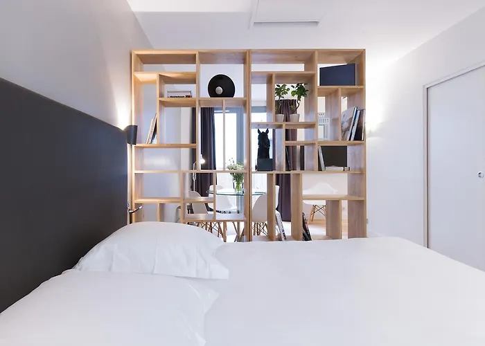 Bed & Breakfast T2 Bis Luxe Hyper Centre Piscine 4*